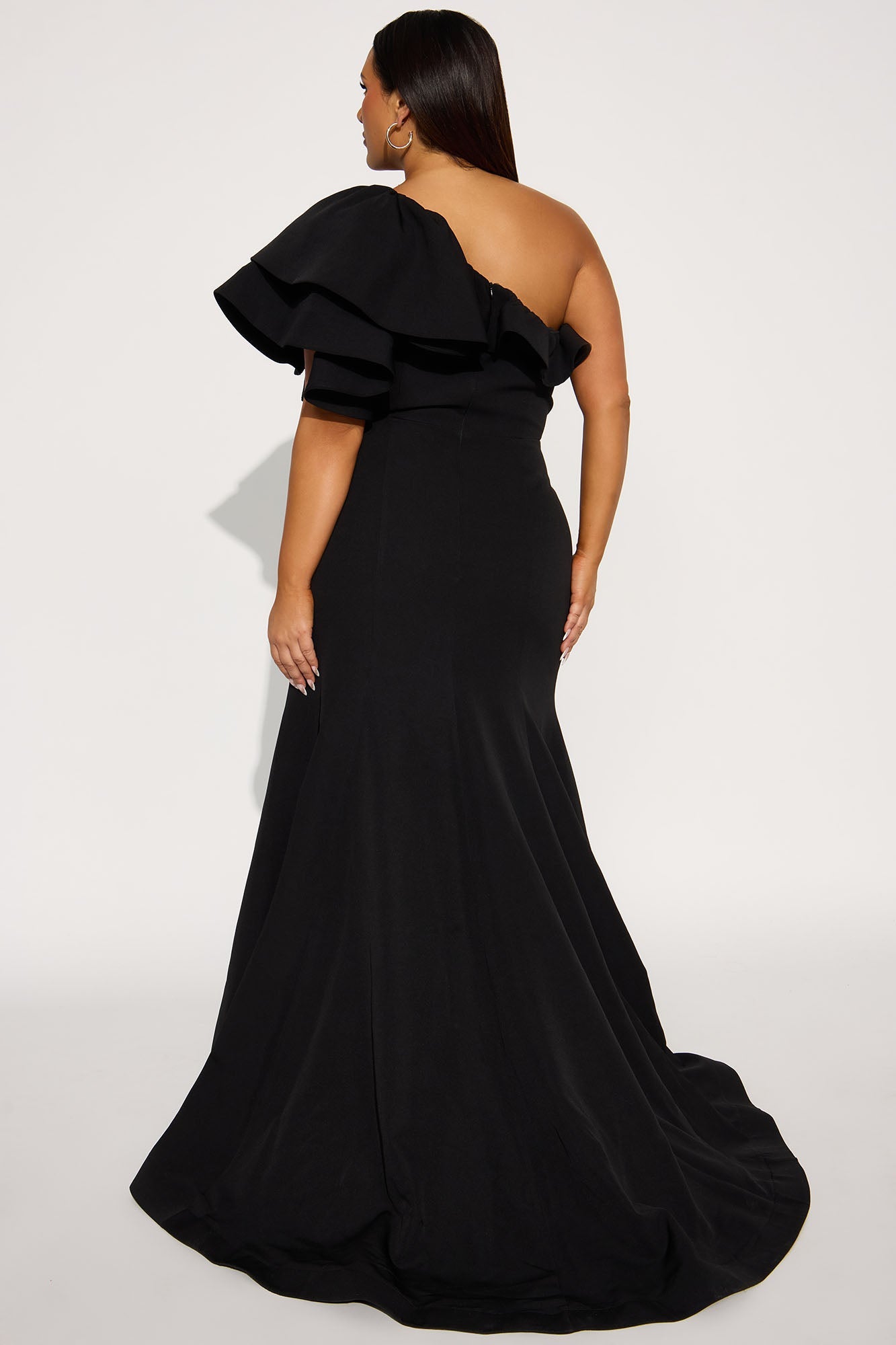 Guiselle Mermaid Maxi Gown - Black
