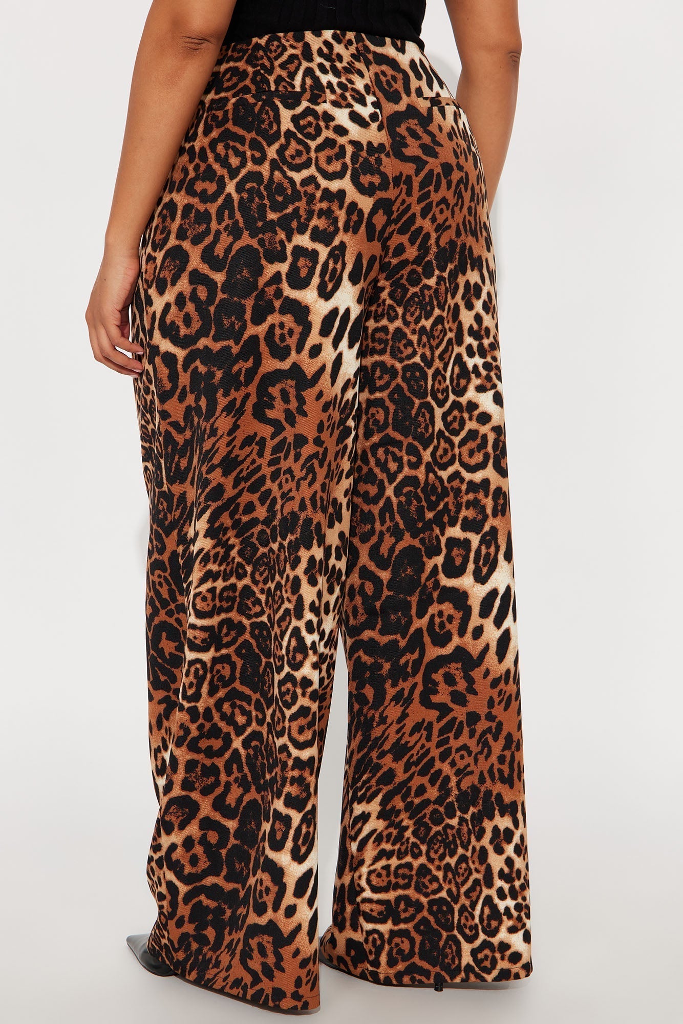 Level You Up Leopard Wide Leg Twill Pant 32″ - Leopard