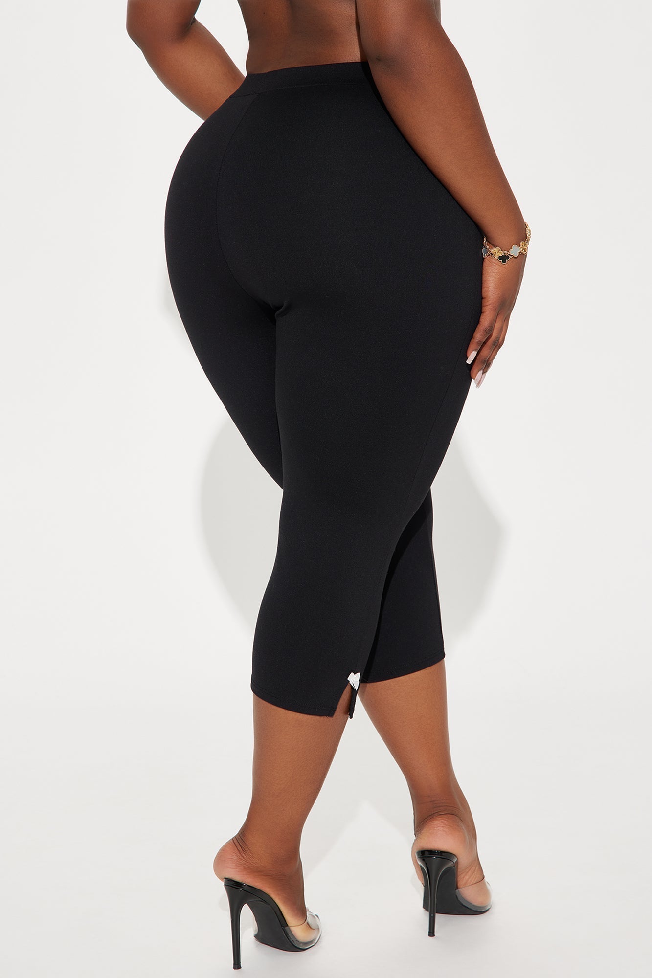 Take A Bow Capri Legging - Black