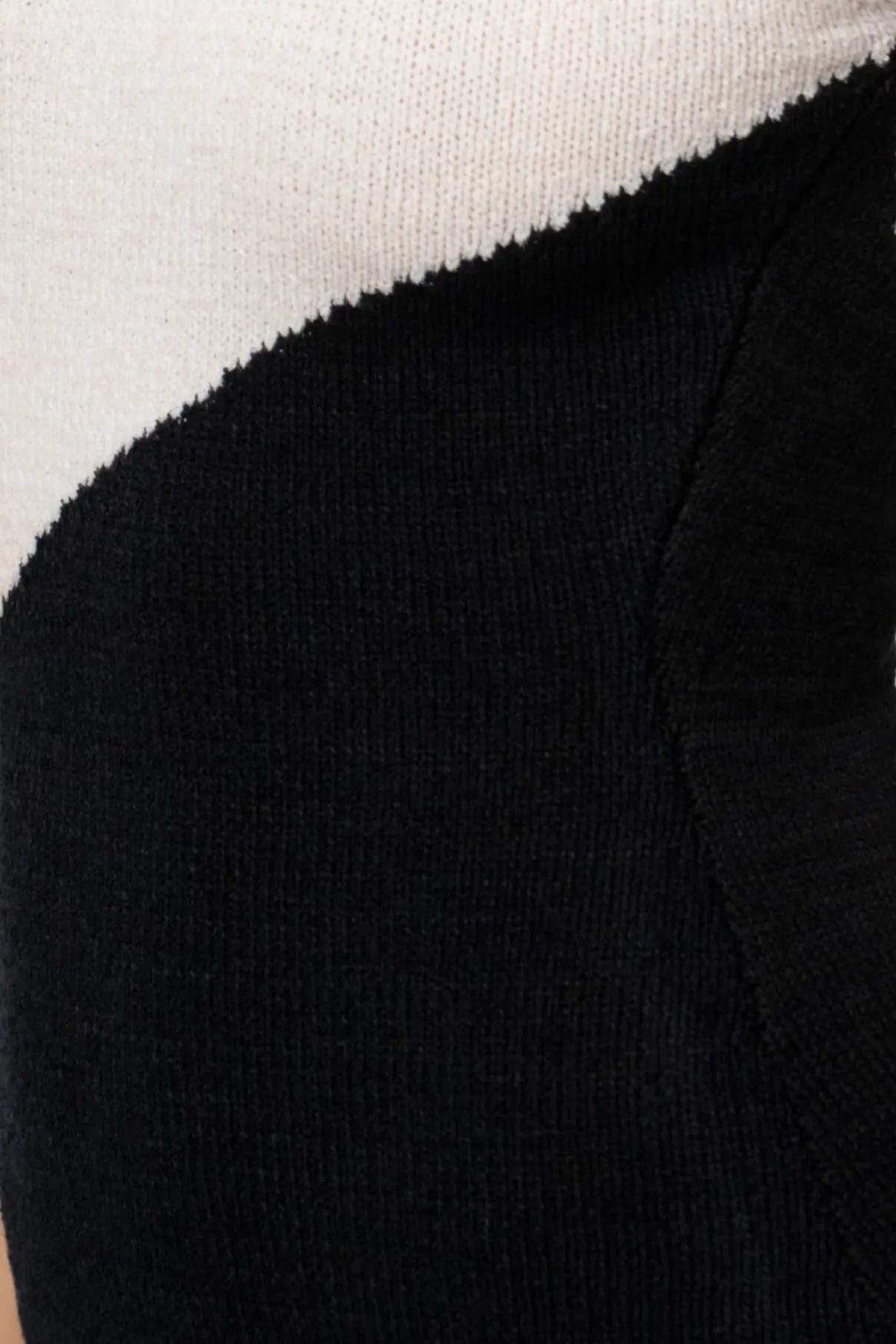 Black/Ivory Opposites Attract Midi Dress