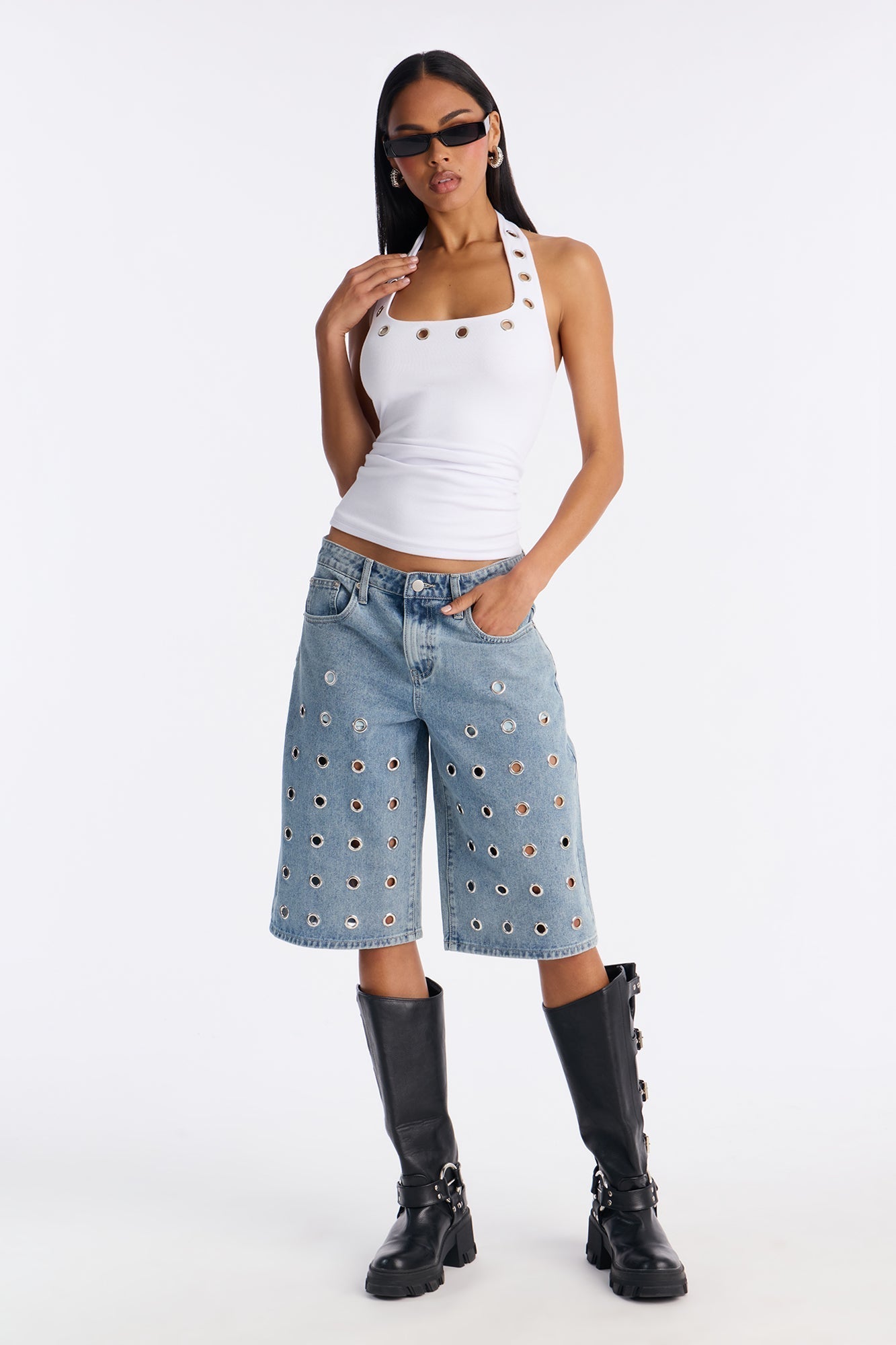 Throwing You Off Grommet Denim Jorts - Medium Wash