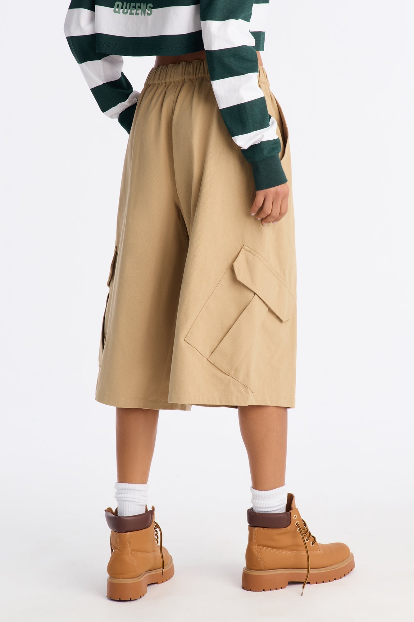 She's A Keeper Cargo Bermuda Short - Khaki