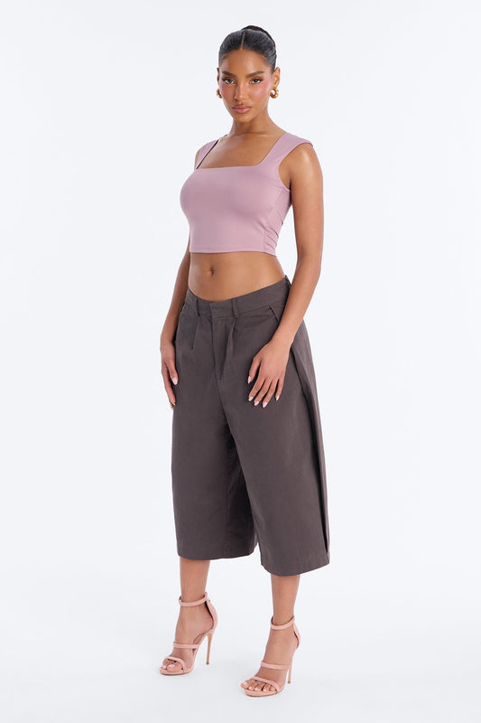 Blakely Pleated Low Rise Bermuda Short 16″ - Charcoal