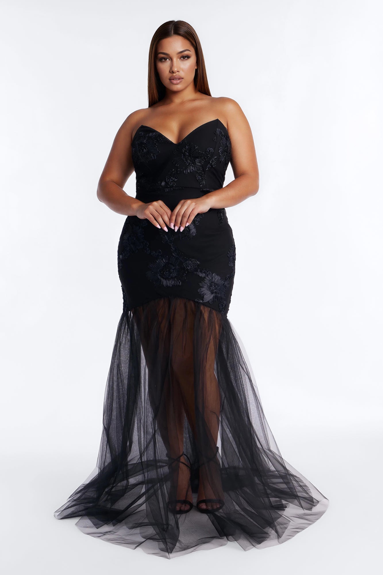 Elena Embroidered Mermaid Gown - Black