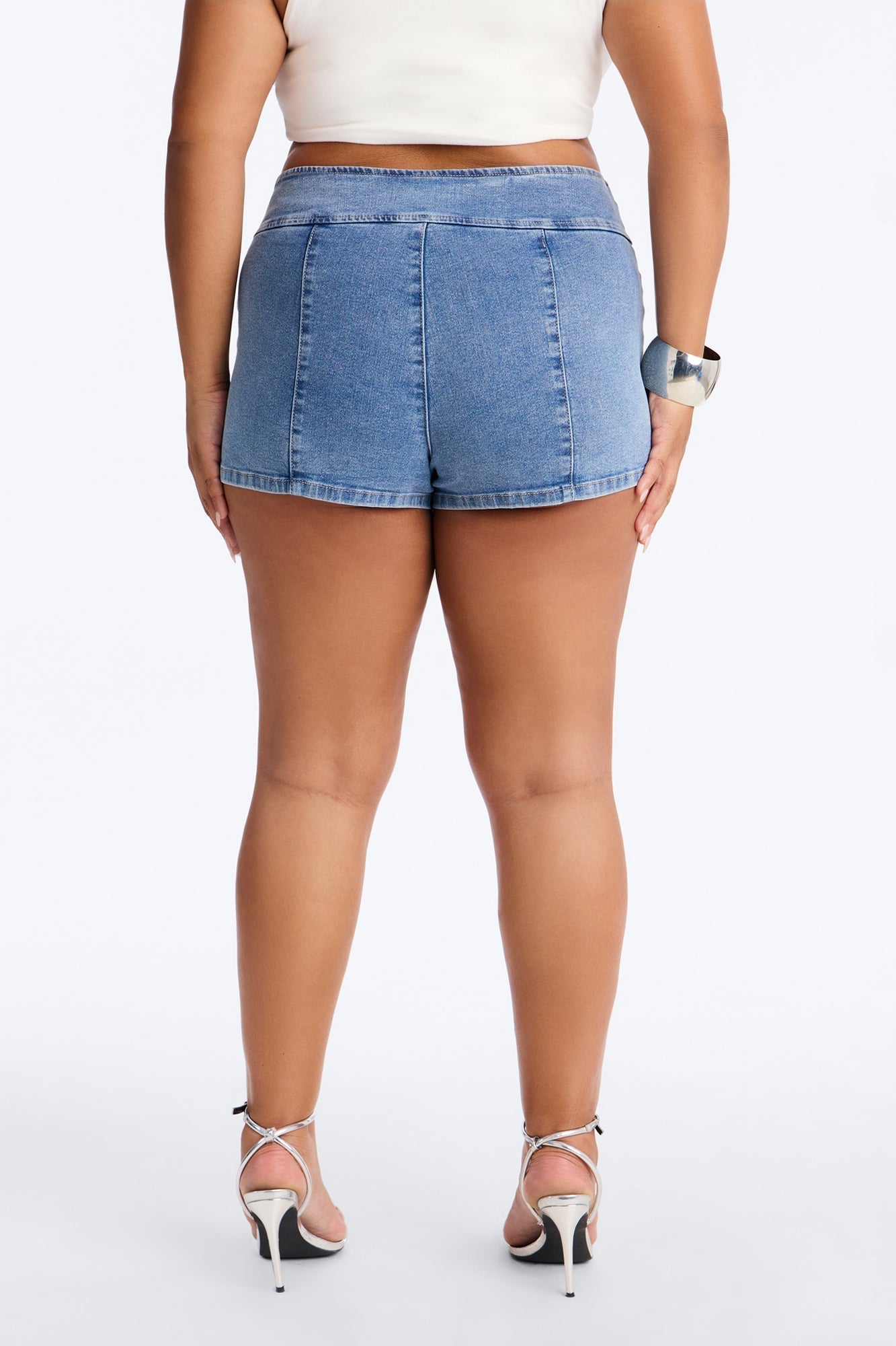 Steal The Moment Belted Denim Shorts - Medium Wash