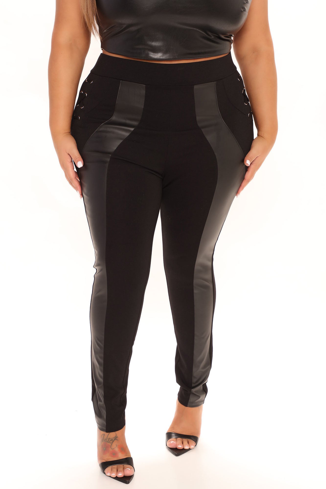 Hint Of Faux Leather Contrast Leggings - Black