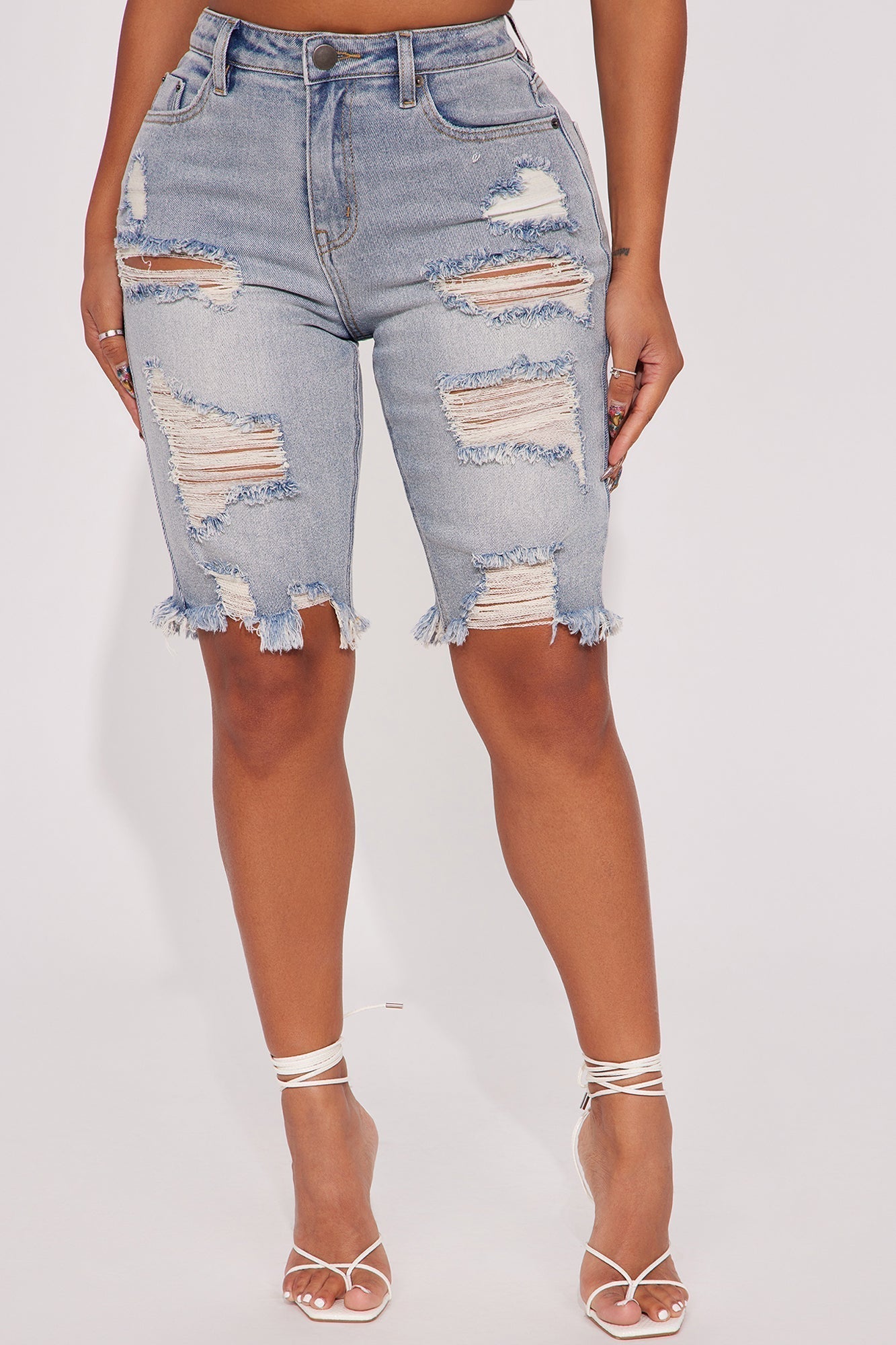 Change Your Mind Stretch Denim Bermuda Shorts - Light Wash