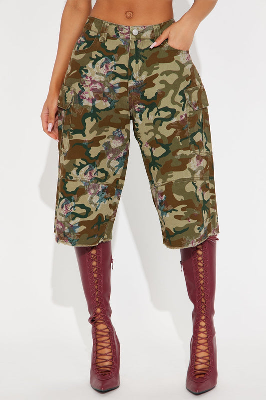 What Do You Know Camo Bermuda Short - Olive/combo