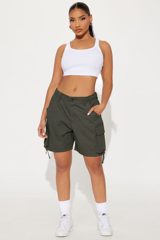 A Classic Favorite Bermuda Short - Grey