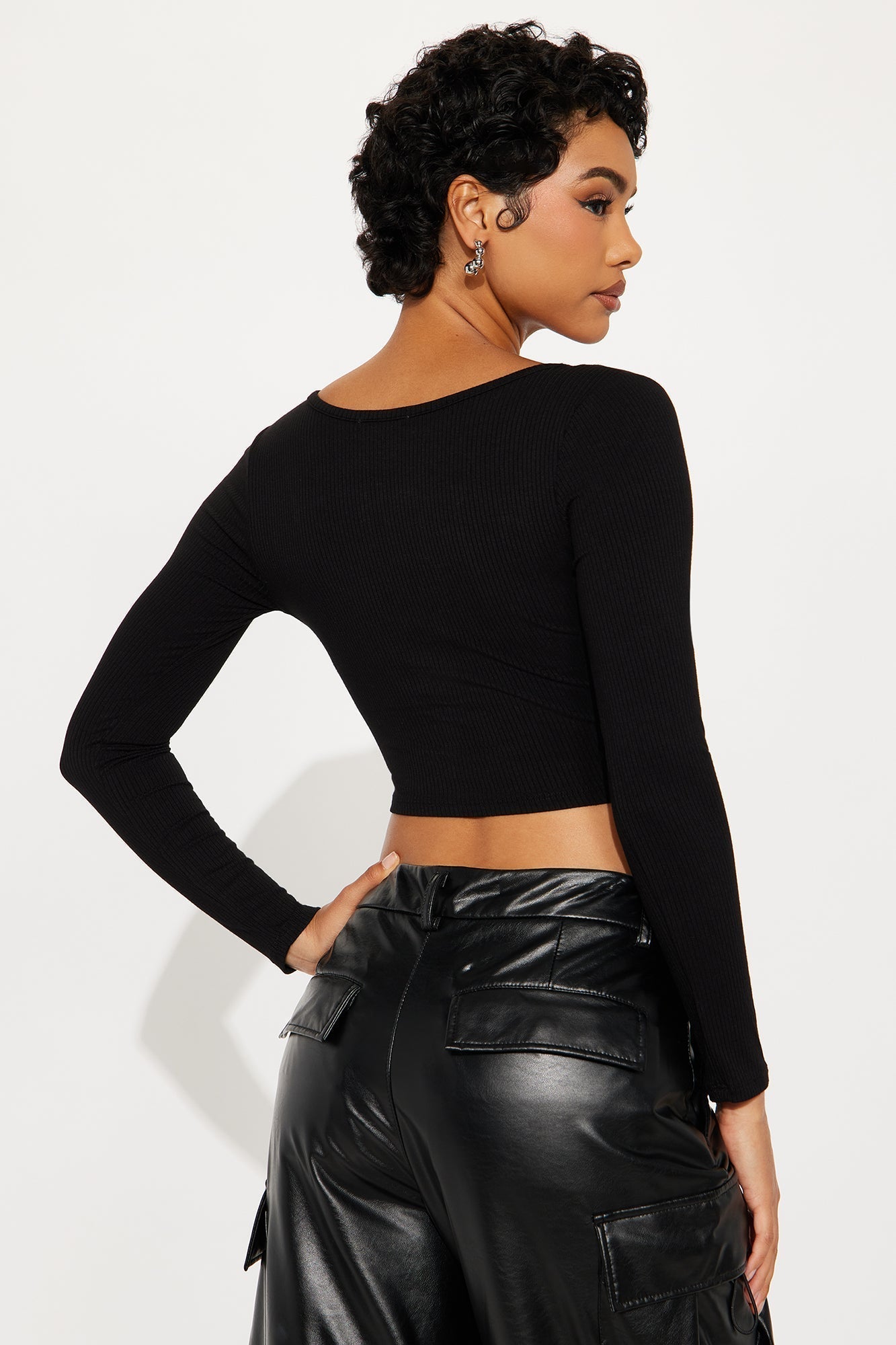 Aria Cropped Ribbed Long Sleeve Top - Black