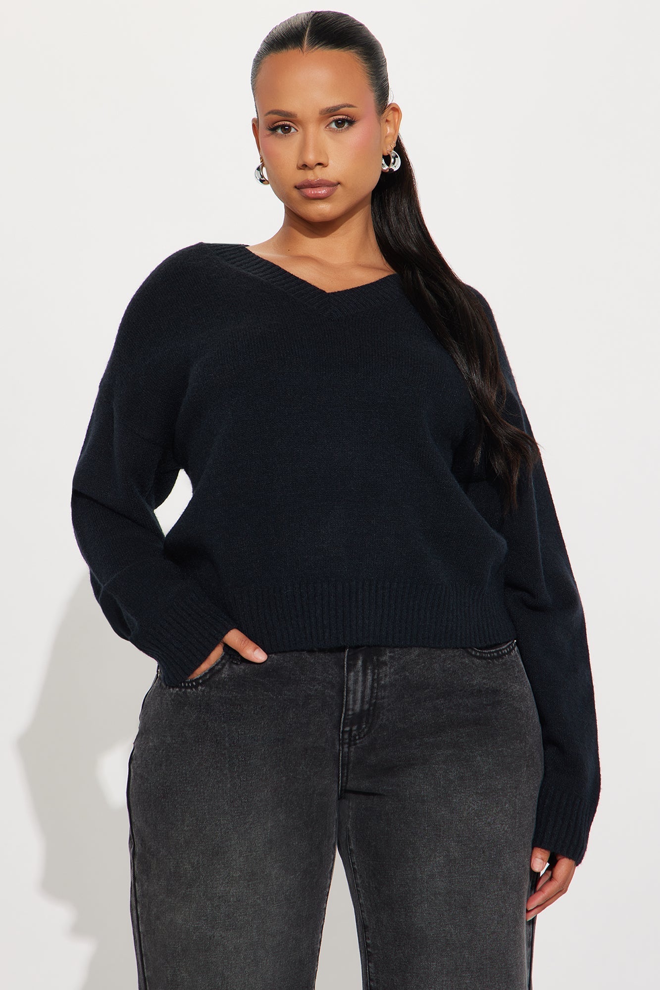 The Everyday Sweater - Black