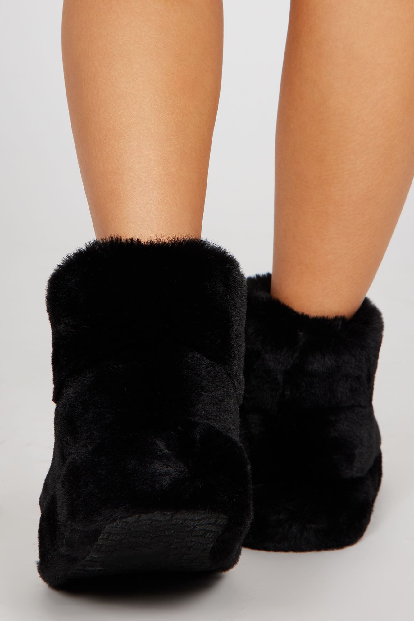 A Cozy Night Booties - Black