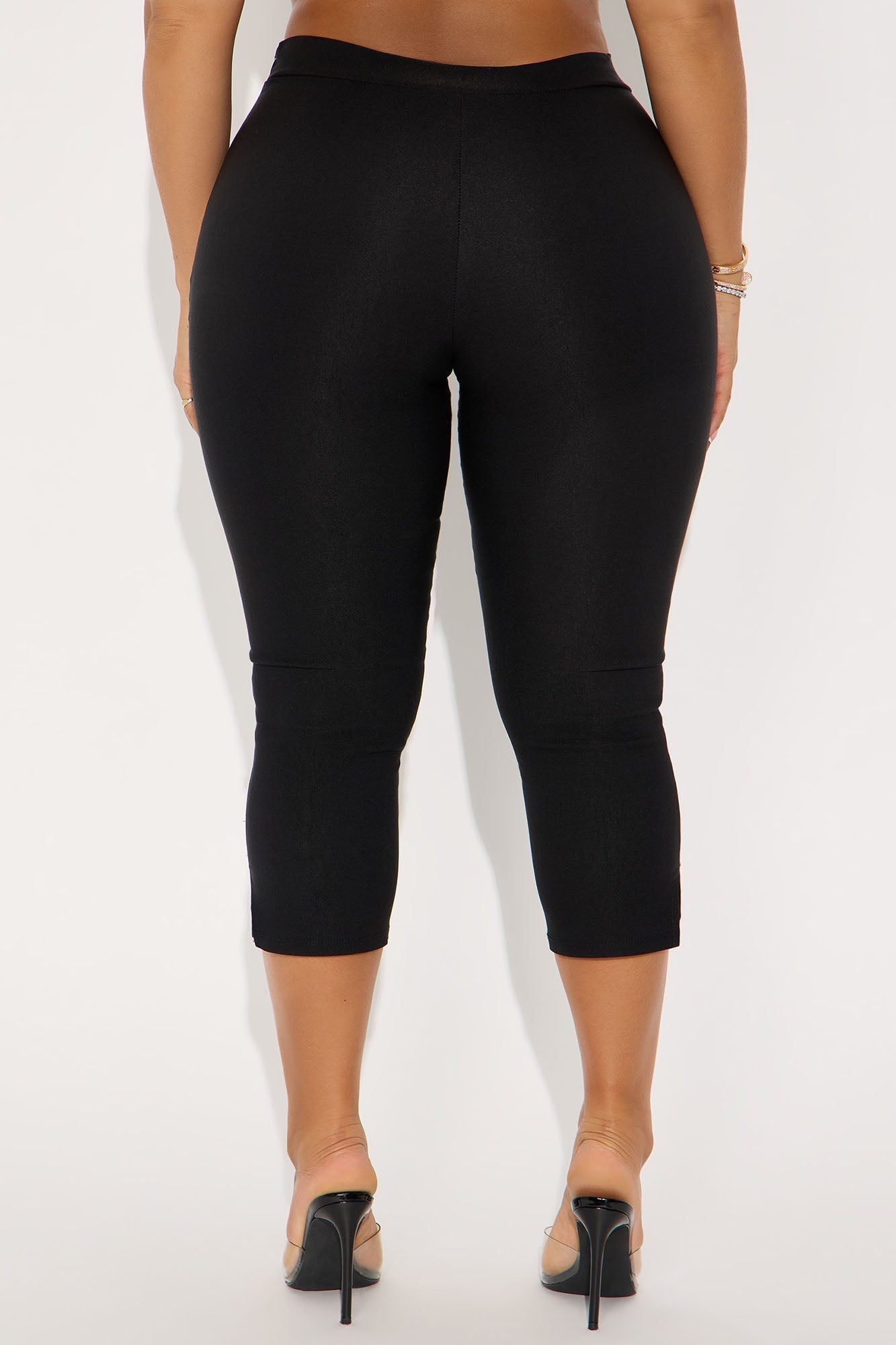 Natalia Millennium Capri Skinny Pant 20″ - Black