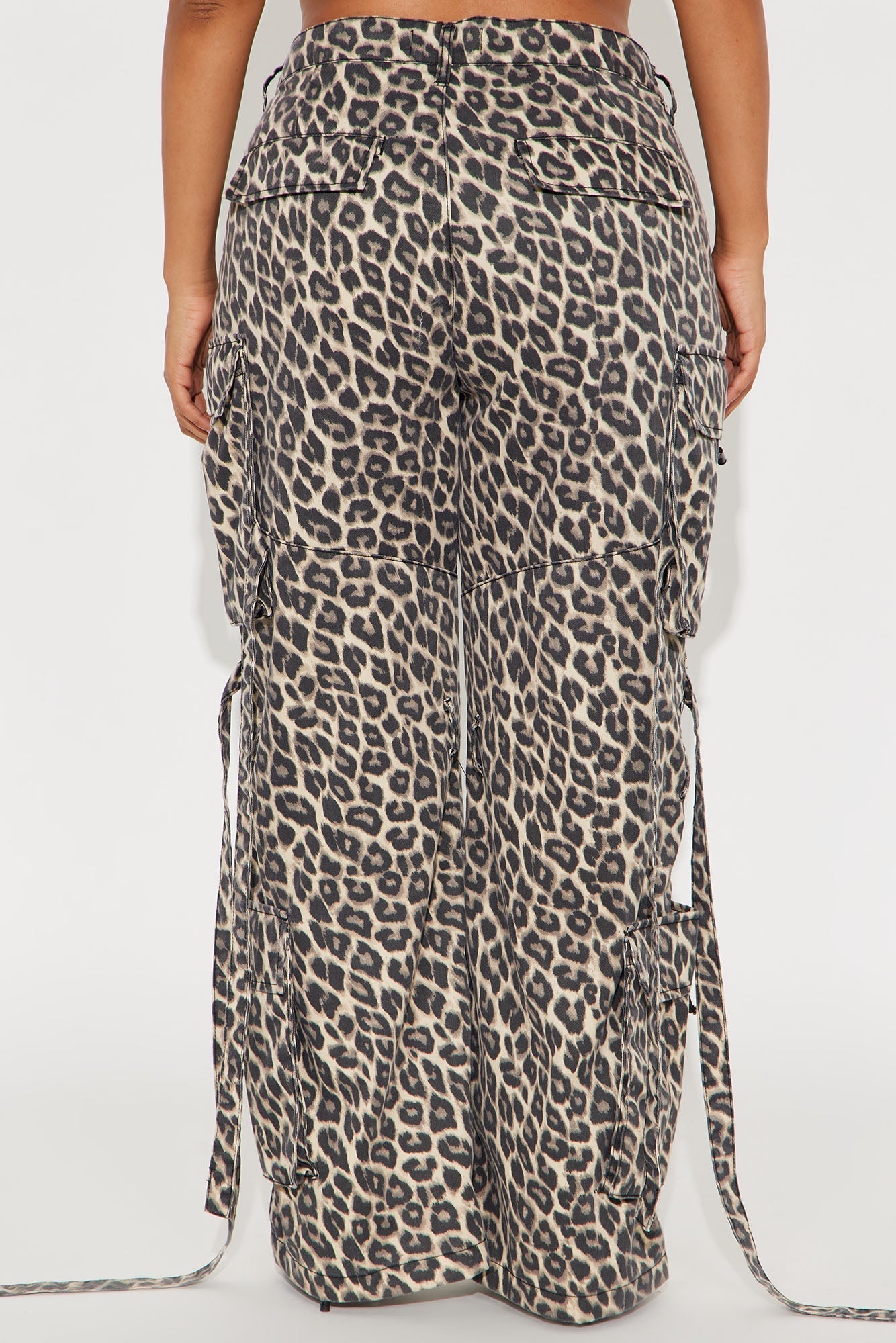 Level You Up Leopard Cargo Pant - Leopard