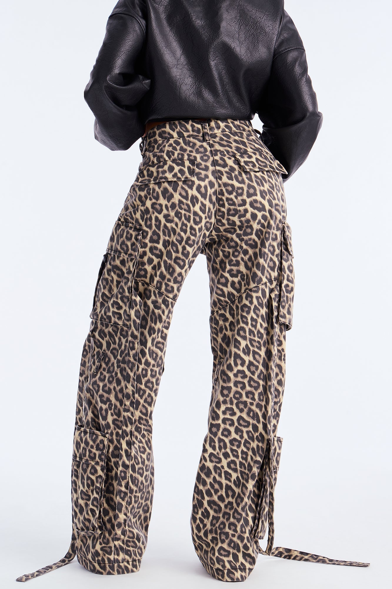 Level You Up Leopard Cargo Pant - Leopard