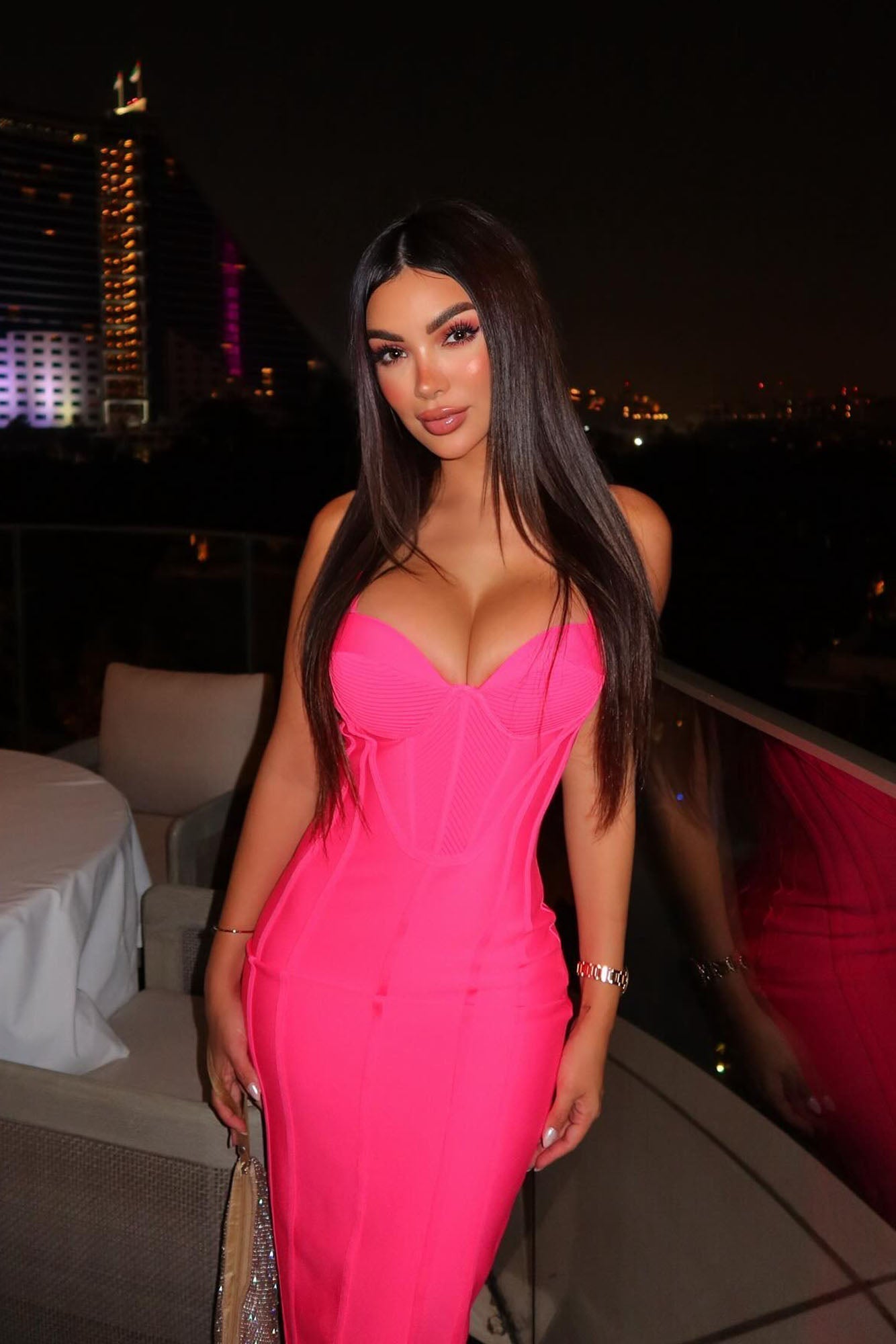 Victoria Bandage Midi Dress - Pink