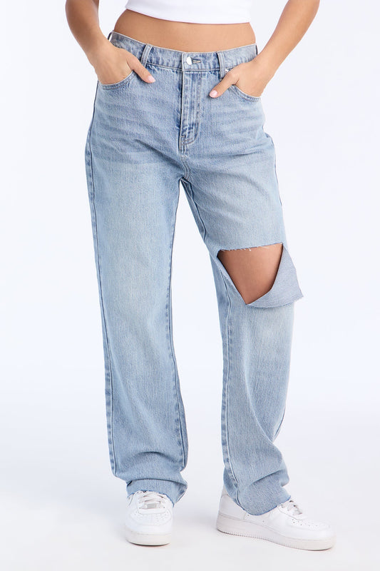 Catching Your Eye Stretch Straight Leg Jeans - Light Wash