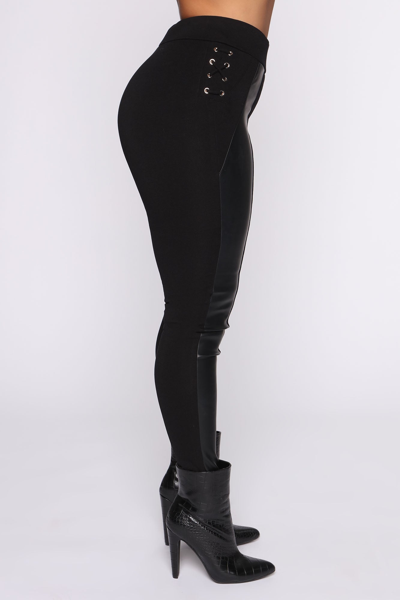 Hint Of Faux Leather Contrast Leggings - Black