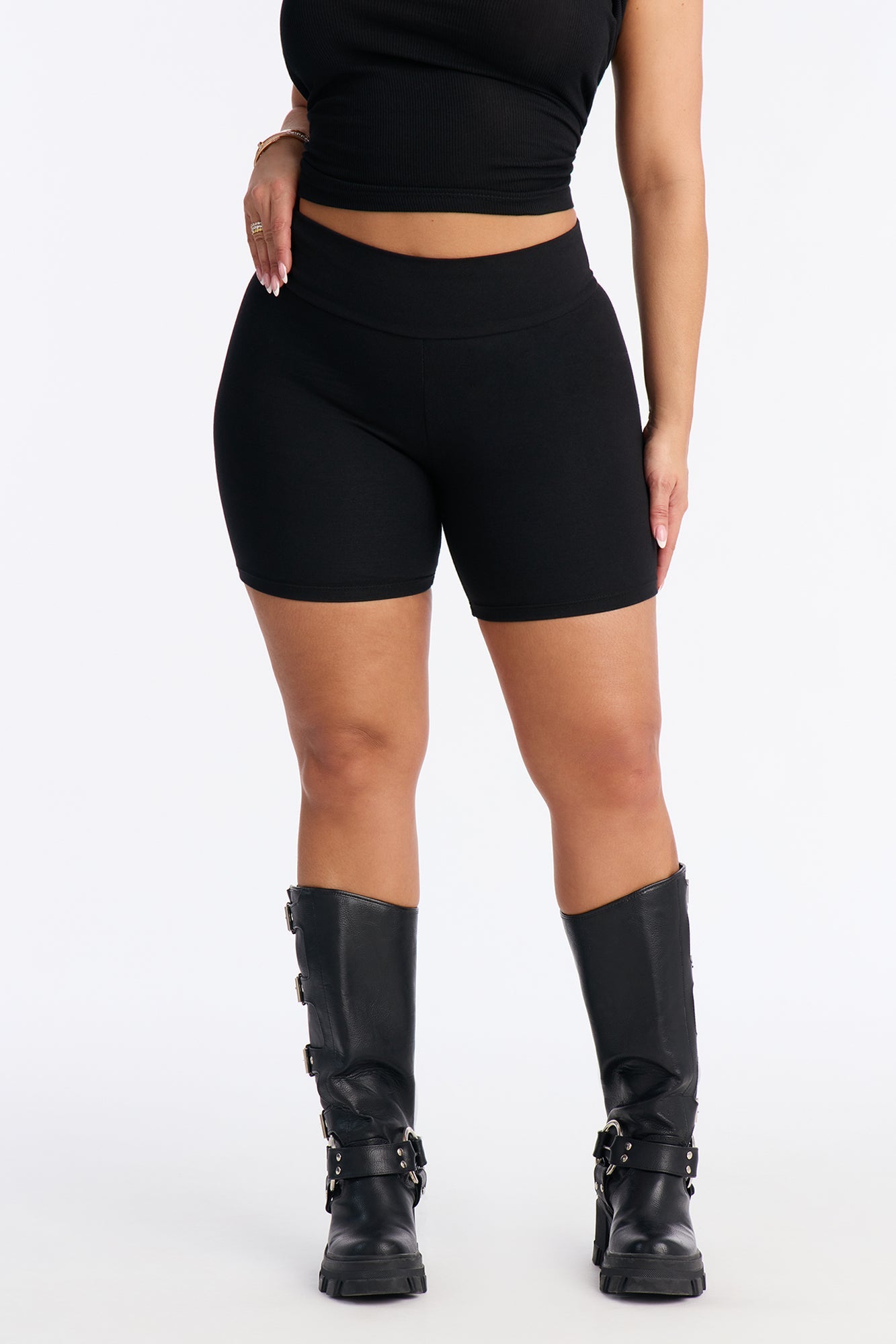 Quinn Mid Rise Everyday Cotton Biker Short 5″ - Black