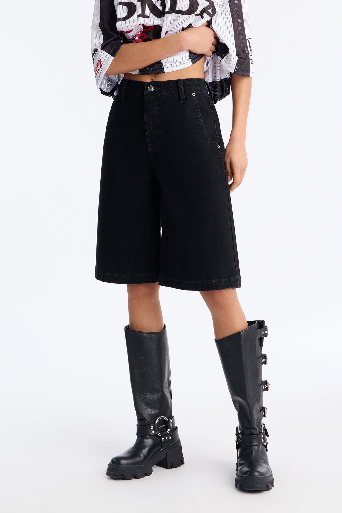 Team Lead 90s Denim Jorts - Black Wash
